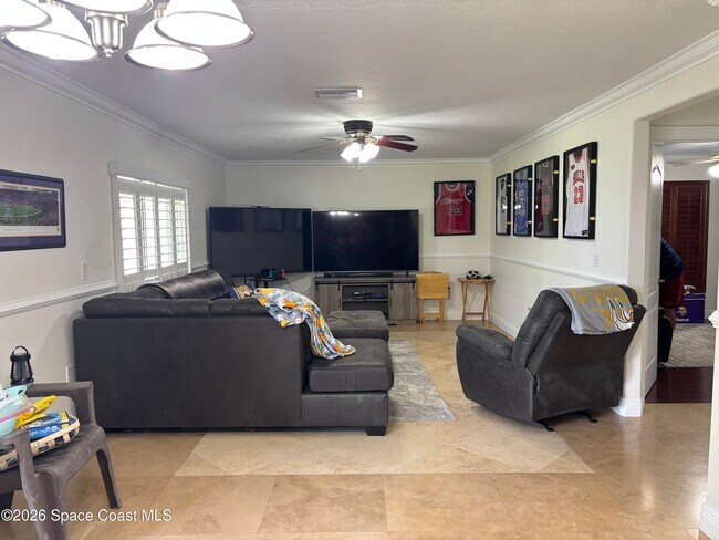 Building Photo - 1192 White Oak Cir