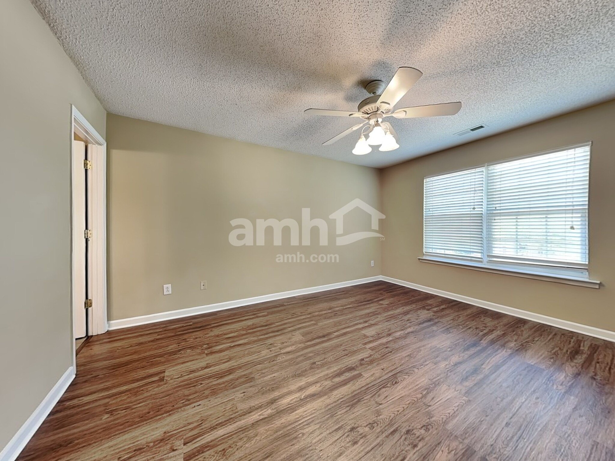 Building Photo - 7533 Argent Valley Dr