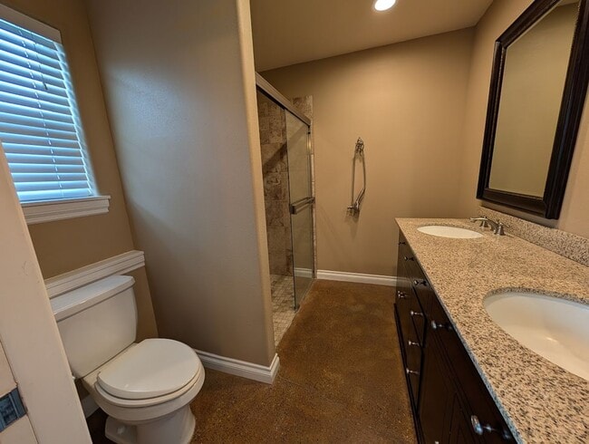 Building Photo - Gorgeous 3 Bed 2 Bath Clarkston Townhouse ...