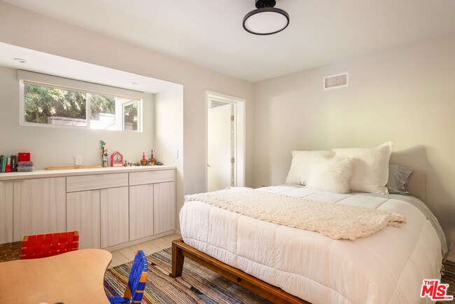 Building Photo - 279 Mabery Rd