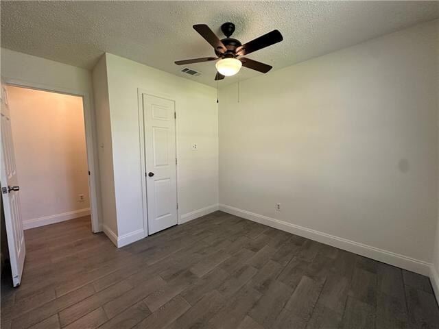 Building Photo - 57426 Oak Ave