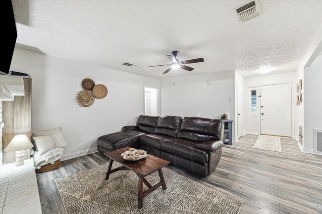 Building Photo - 5618 Village Way Dr.