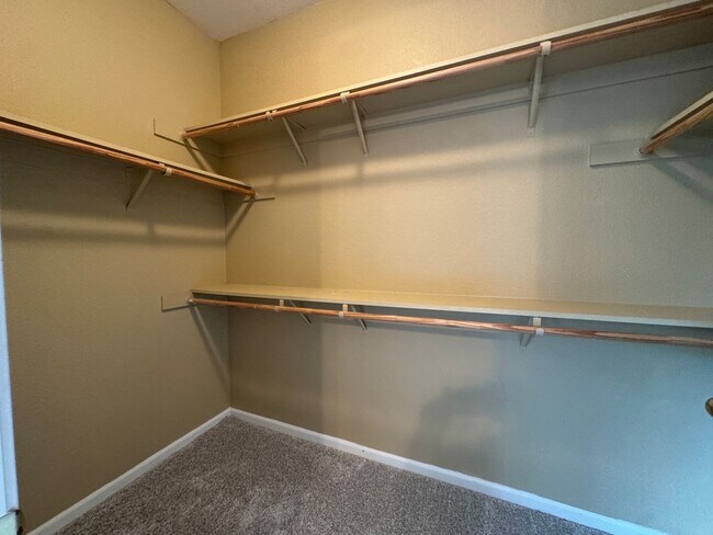 Building Photo - NOW AVAILABLE- COZY 3 BED, 2 BATH, 2 CAR GARAGE IN A QUIET NEIGHBORHOOD, NORTH NATOMAS