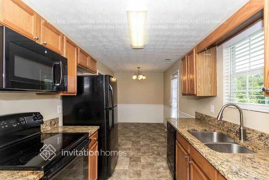 Building Photo - 1638 Boxcar Pl NE