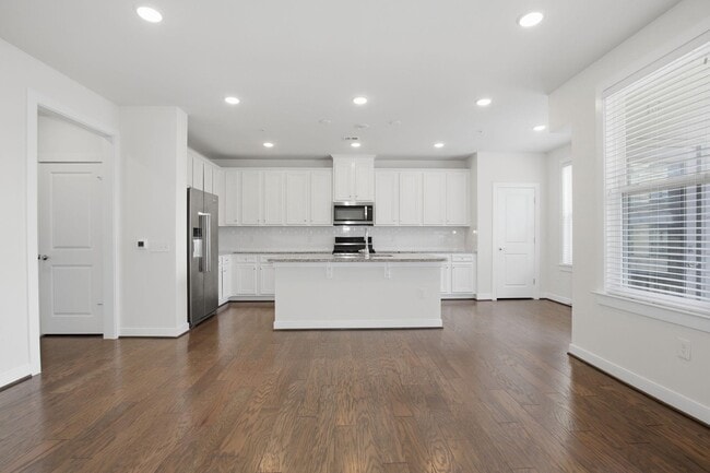 Building Photo - 13367 Launders St