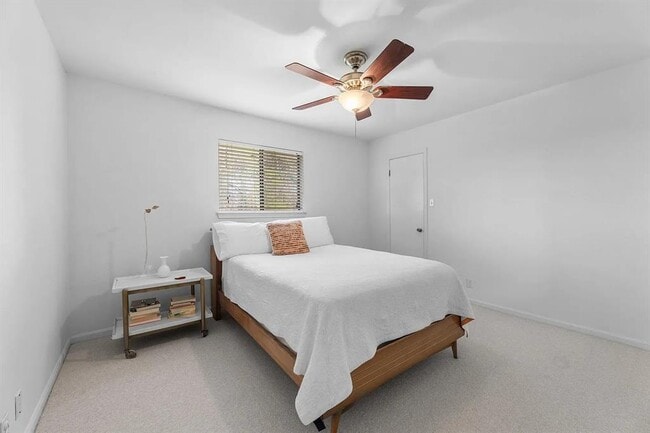 Building Photo - 8303 Red Willow Dr