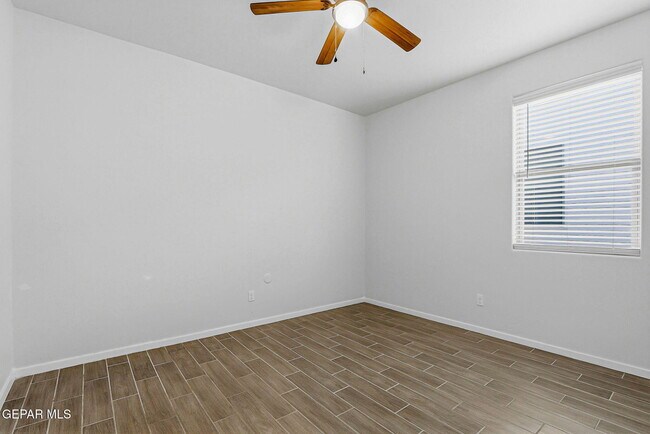 Building Photo - 12869 Clevedon St