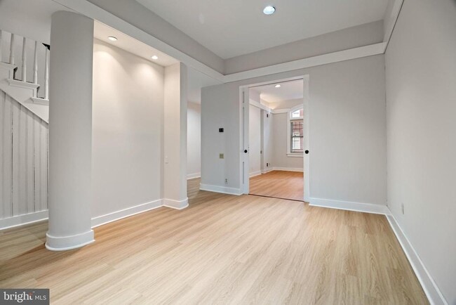 Building Photo - 1522 Swann St NW