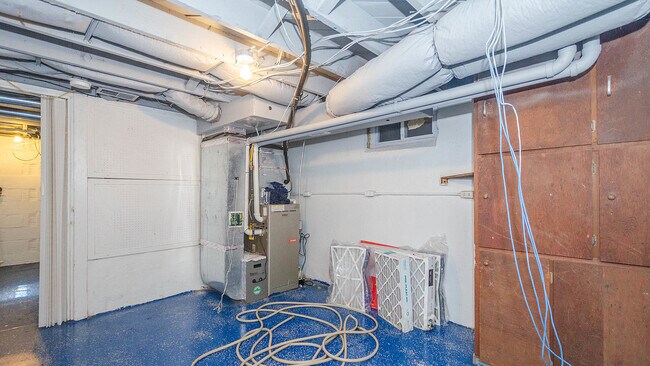 Building Photo - 1441 S State St