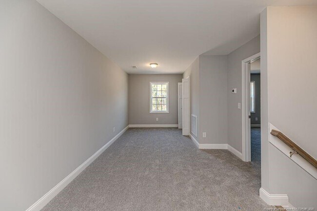 Building Photo - 533 Stadium Dr