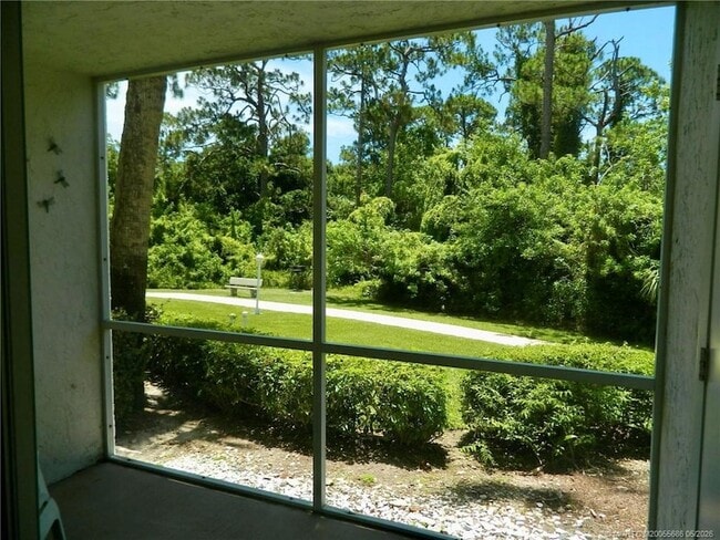 Building Photo - 2506 SE Anchorage Cove