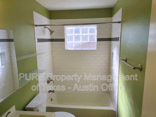 Building Photo - 6005 Avery Island Ave