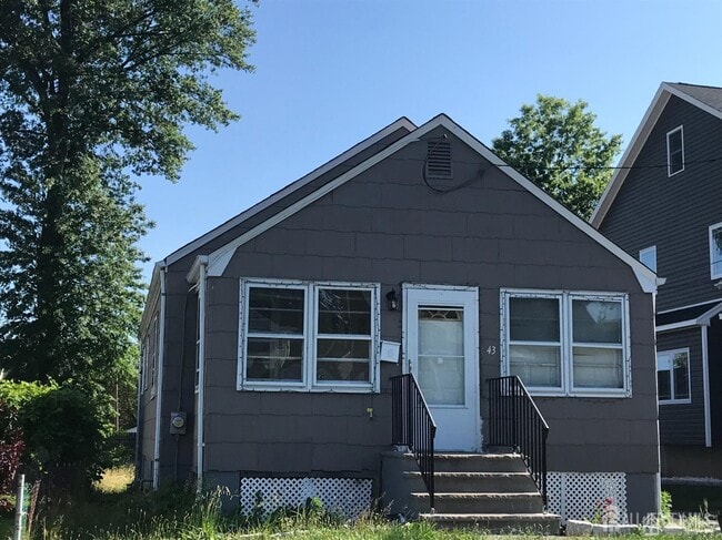 Primary Photo - 43 Wright St