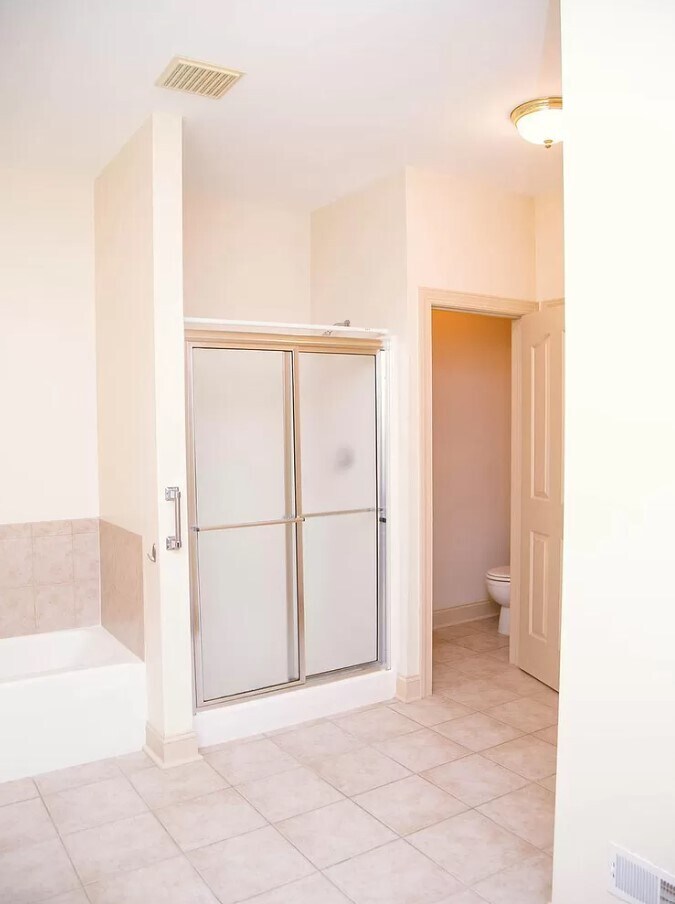 Building Photo - 2157 Bordeaux Court