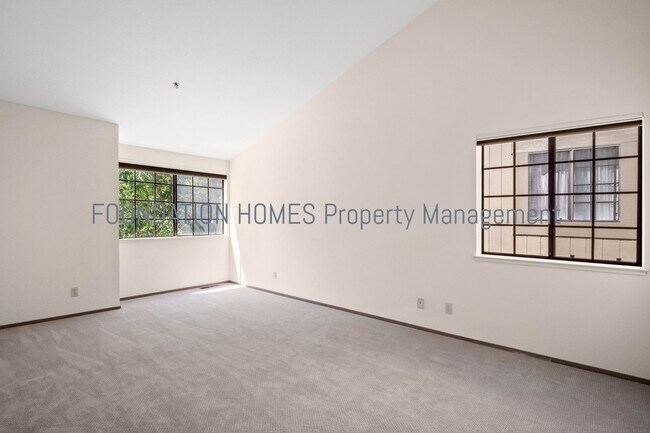 Building Photo - Super Clean Pacheco Valley Townhouse w/Central AC - FOUNDATION