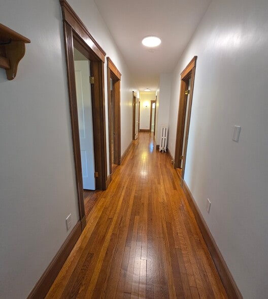 Building Photo - 6 Hoyle St