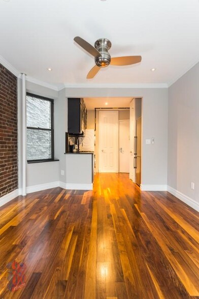 Building Photo - 221 E 23rd St