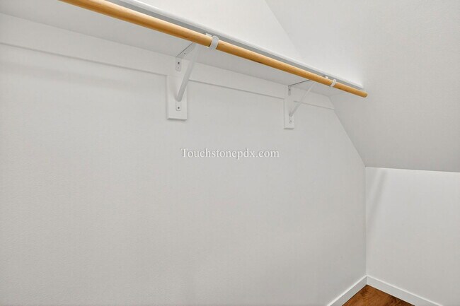 Building Photo - 3859 SE 92nd Ave