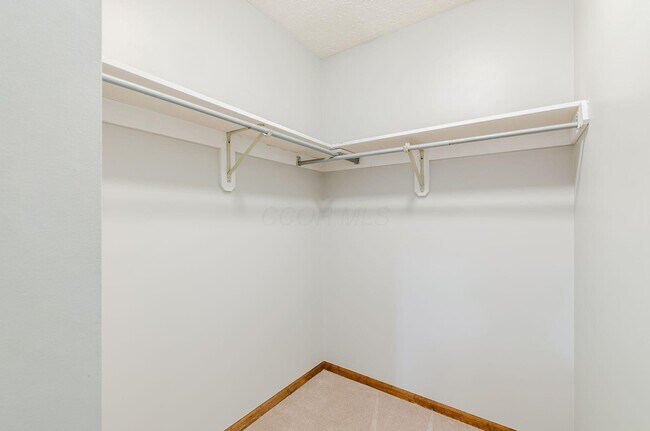 Building Photo - 5841 Elmbridge Ln