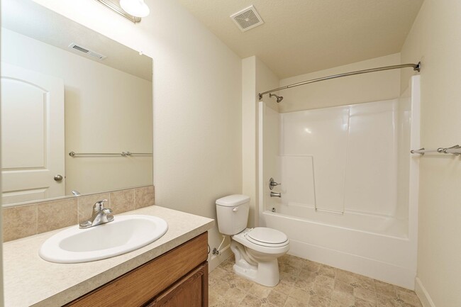 Building Photo - FEB MOVE IN SPECIAL - 4 Bedroom 2.5 Bath D...