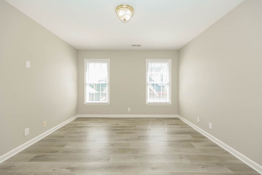 Building Photo - 2702 Soaring Eagle Ct