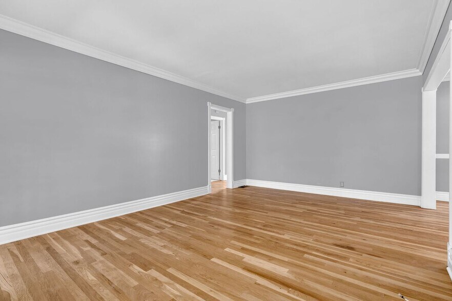 Building Photo - 4220 Los Coyotes Diagonal