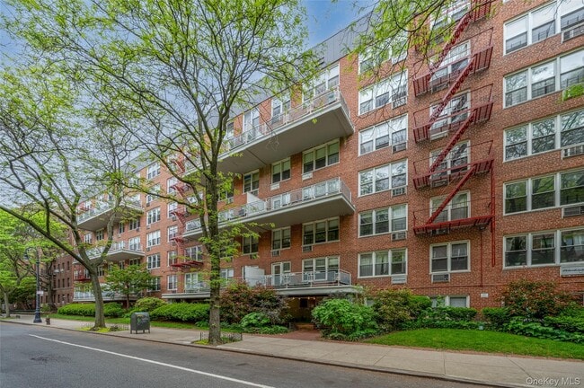 Building Photo - 415 Argyle Rd