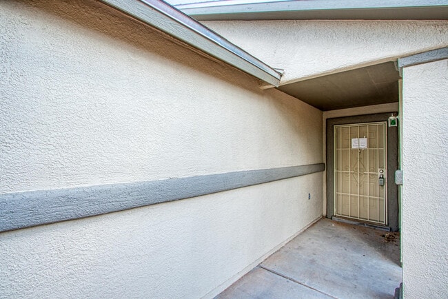 Building Photo - 7328 Sachet Cliff Dr