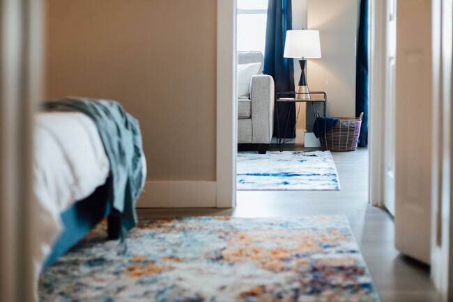 Building Photo - 202 E Main St