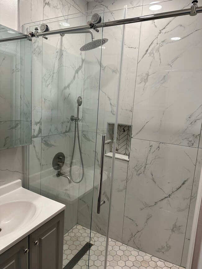 Building Photo - 7419 64th Ln