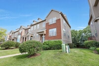 Building Photo - 64 Village Station Ln