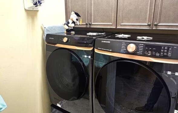 Laundry (Machines NOT Included) - 6144 NW Argyll Ln