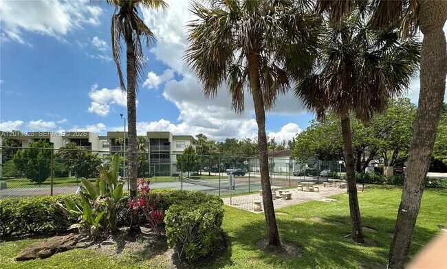 Building Photo - 4215 N University Dr