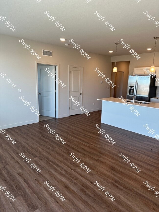 Building Photo - 12428 S Parkwood Ln