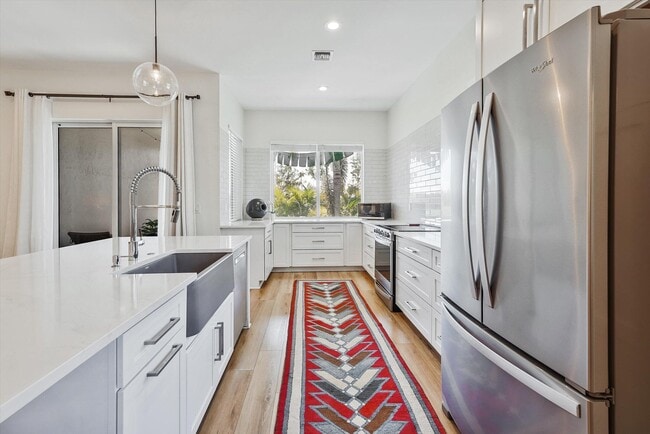 Building Photo - 2622 Country Golf Dr