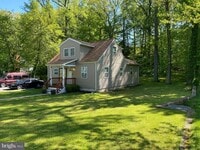 Building Photo - 6612 Pine Grove Dr