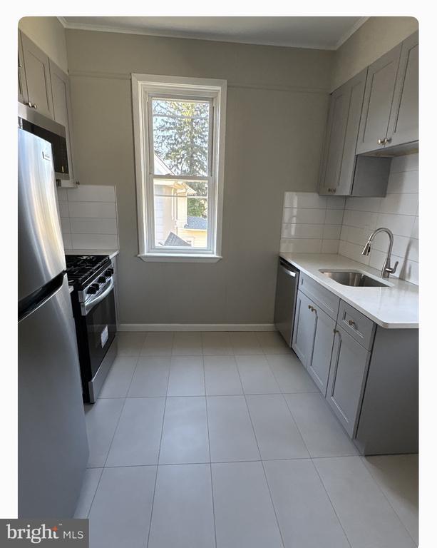 Building Photo - 109 Union Ave