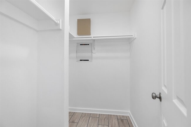 Building Photo - 6004 Bois D Arc St