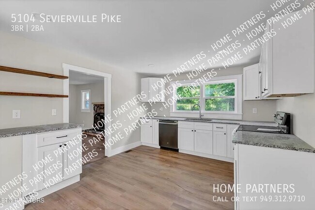 Building Photo - Rent to Own Renovated Home with $11,000 Do...