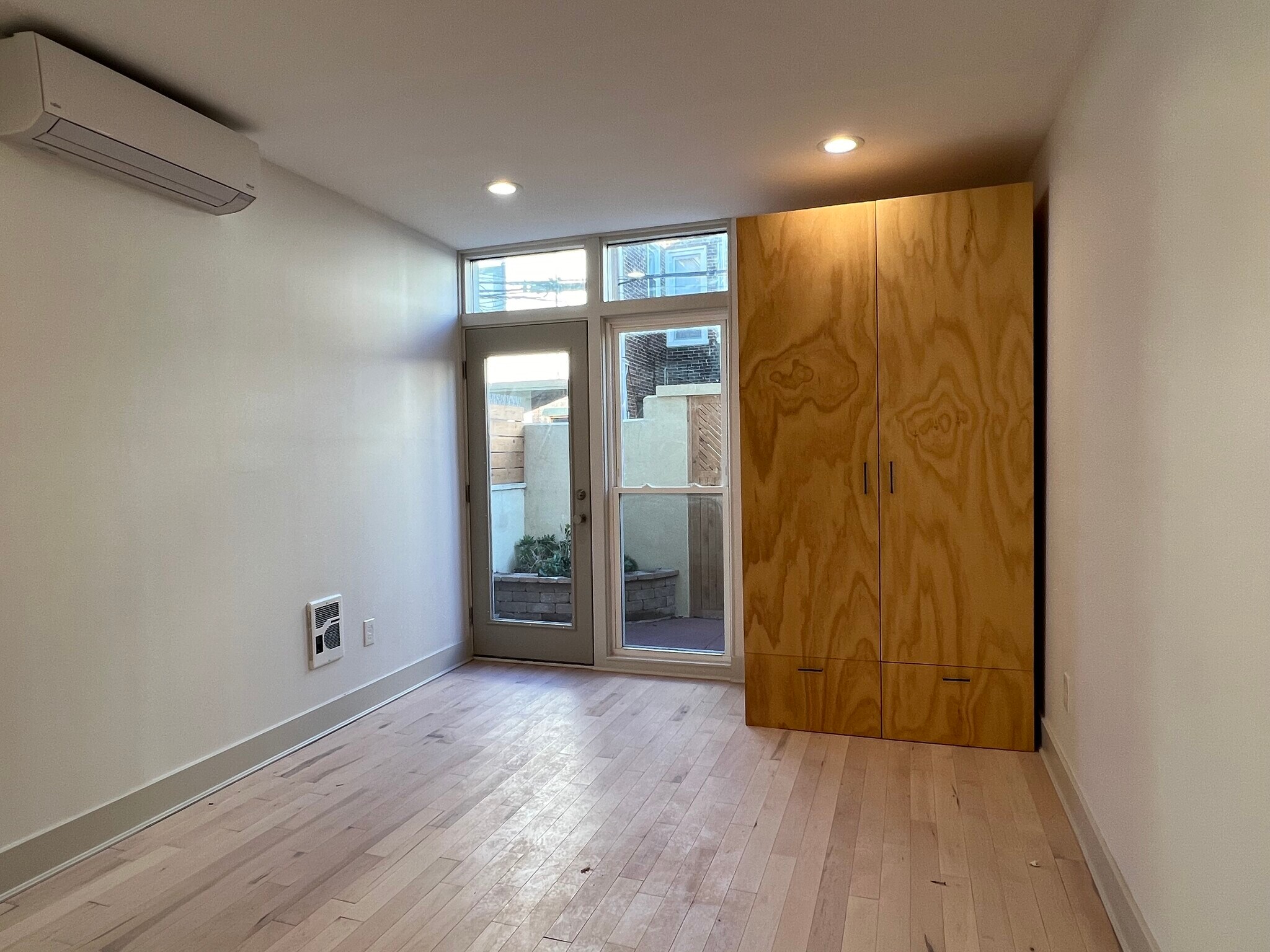Building Photo - 2019 S Beechwood St