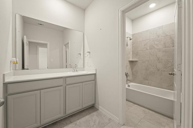 Building Photo - 7424 Palisades Dr