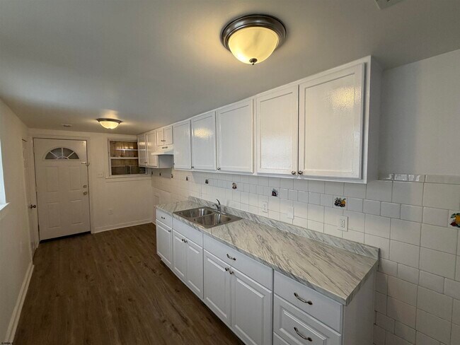 Building Photo - 130 N Tennessee Ave