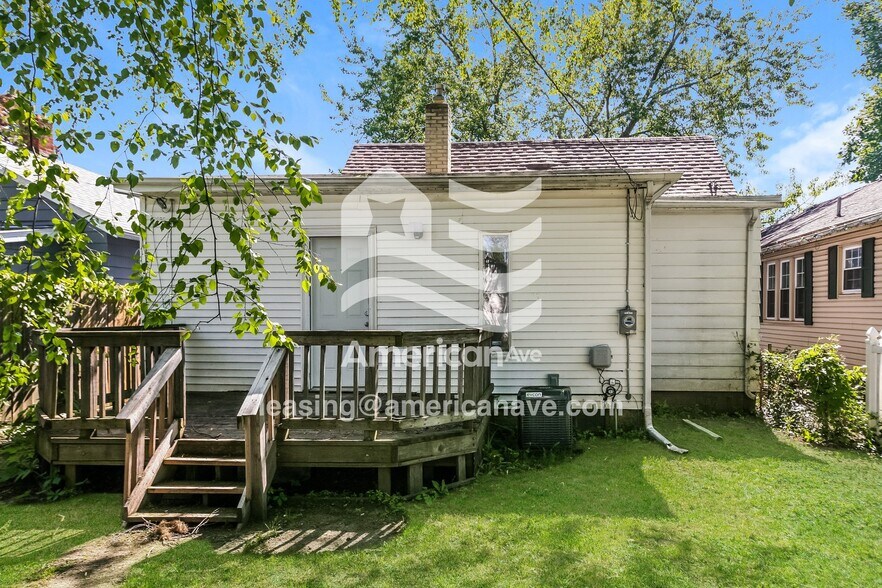 Building Photo - 2003 S Taylor St