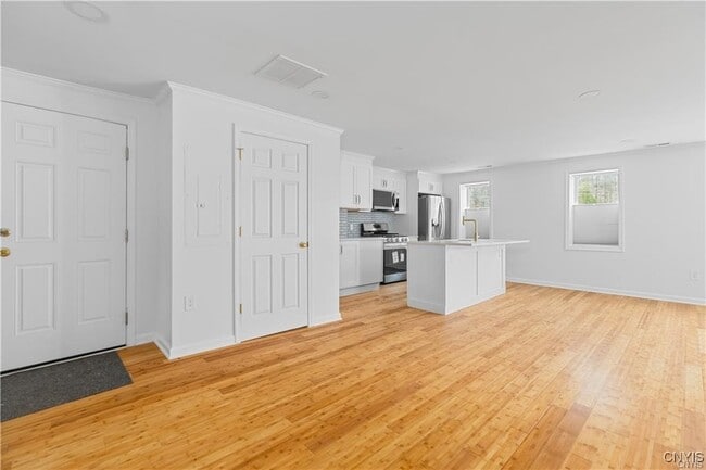 Building Photo - 238 Oriskany Blvd