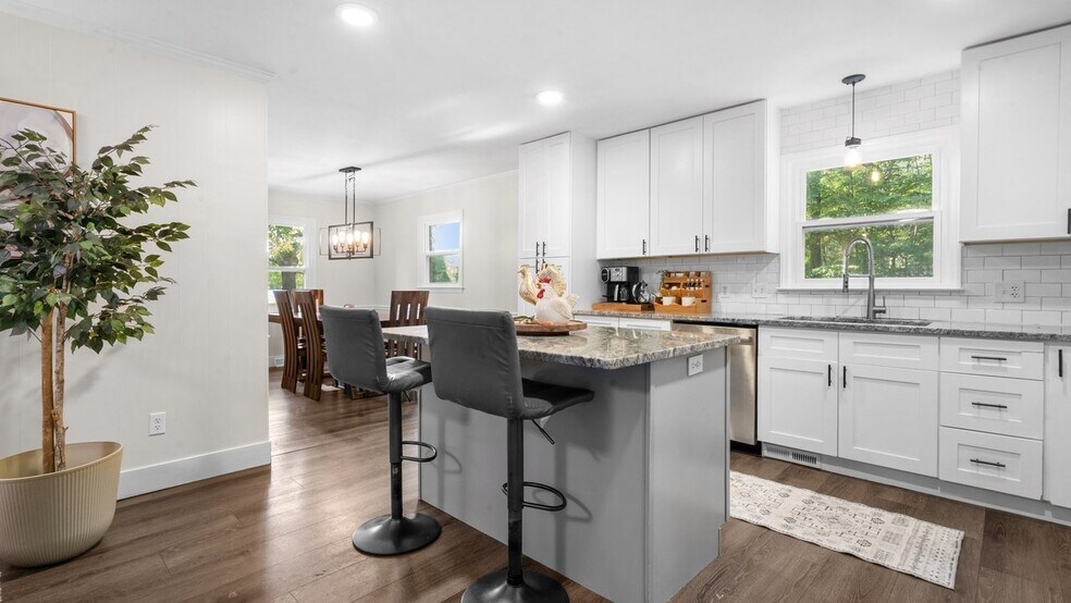 Building Photo - 16717 Watermelon Ln
