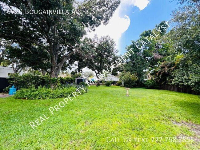 Building Photo - 6920 Bougainvilla Ave S