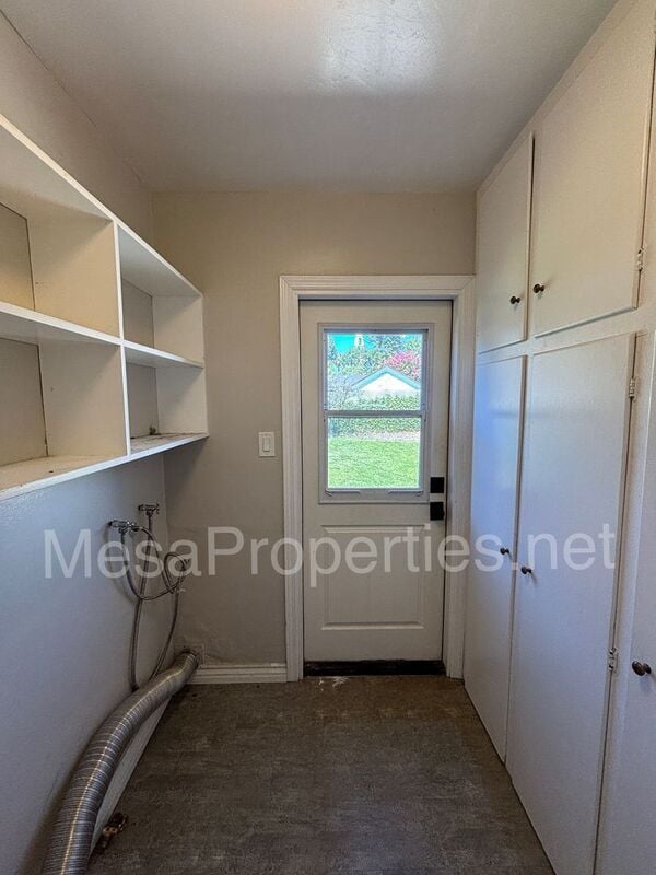 Building Photo - 1243 N College Way