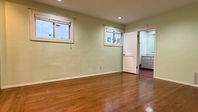 Building Photo - 3BD/2BA Classic Charming Home in Desirable Willow Glen