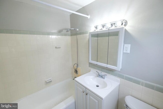 Building Photo - 3117 Ravensworth Pl