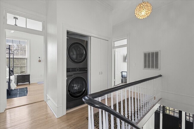 Building Photo - 1724 33rd St